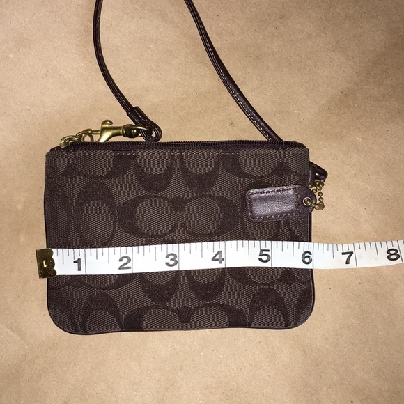 Coach wristlet - Picture 5 of 8